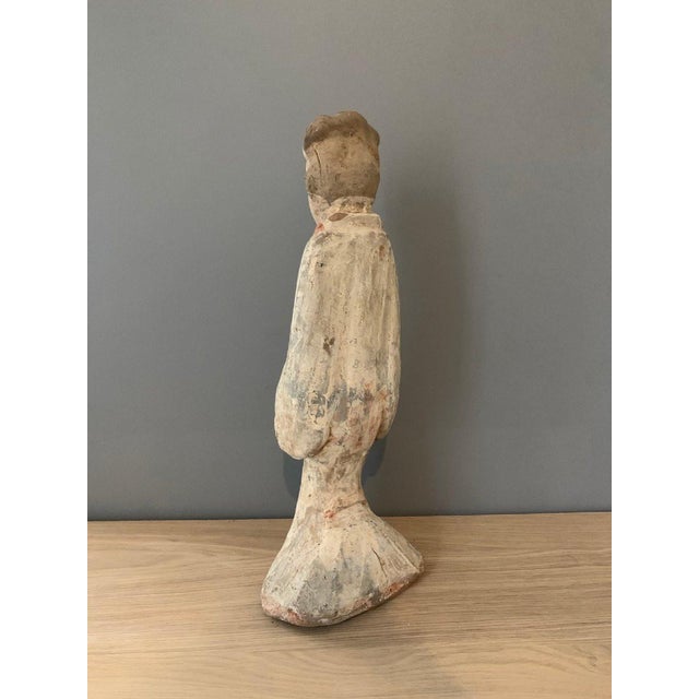 Terracotta sculpture of a court lady, Han Dynasty, 206 BC-220 AD, Mingqi, China, Archaeology For Sale - Image 6 of 7