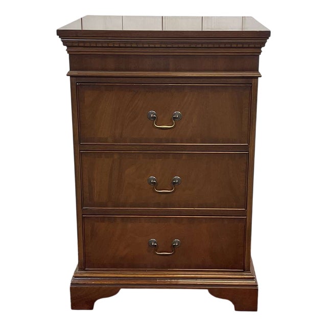 English Mahogany Chest of Drawers, 1950s For Sale