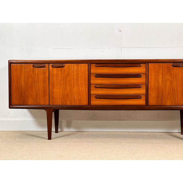 Mid-Century Modern Long Sideboard attributed to A. Younger, 1960s For Sale - Image 3 of 14