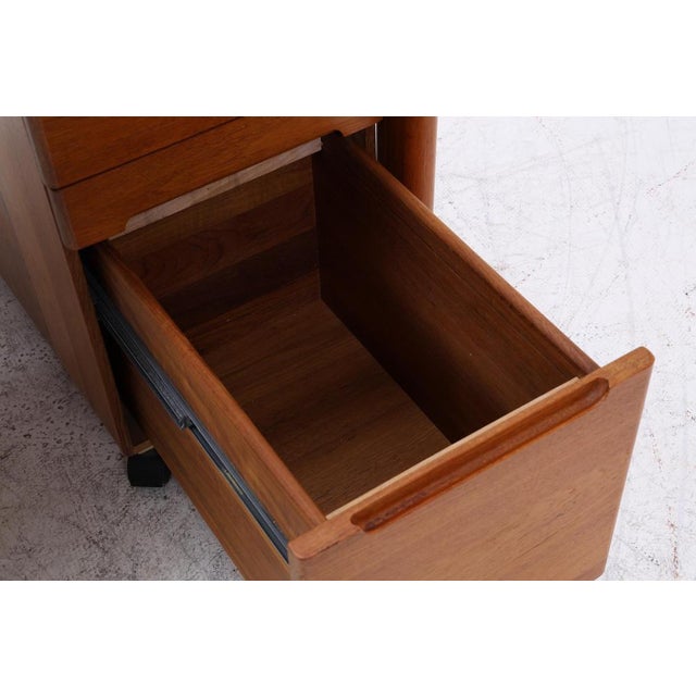 Mid-Century Wooden Desk with Drawer on Casters For Sale - Image 17 of 18