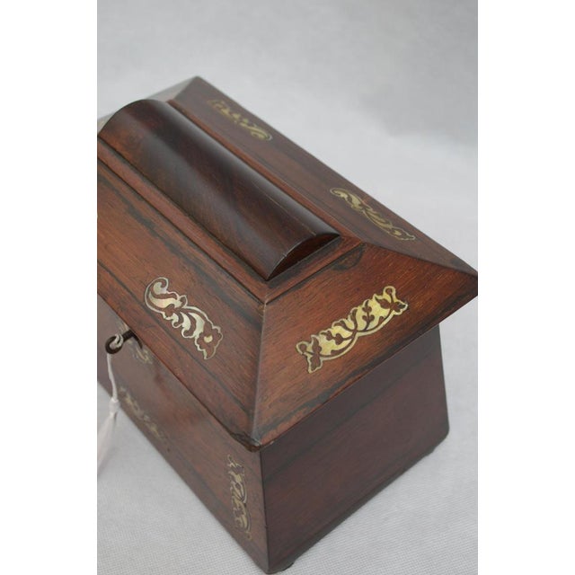 Regency Sarcophagus Jewellery Box in Rosewood, 1820 For Sale - Image 4 of 10