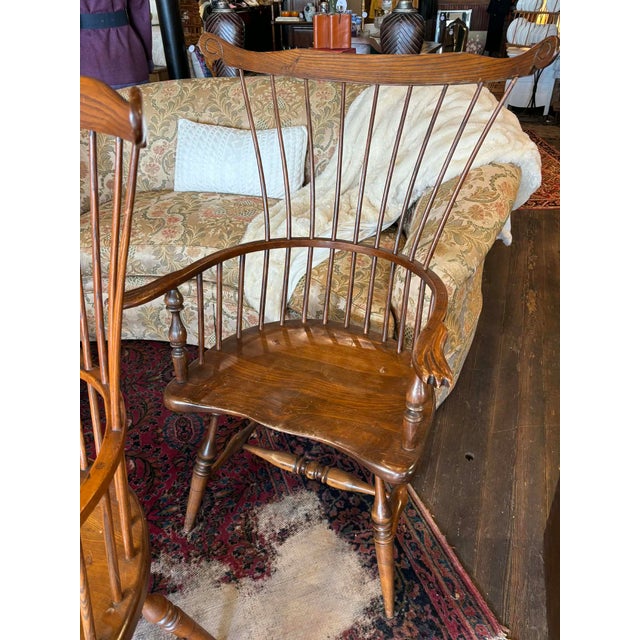 1950s Set of 4 Comb-Back Windsor Chairs For Sale In Saint Louis - Image 6 of 11