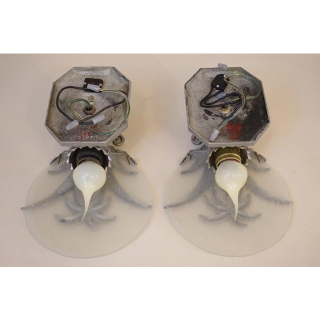 Rare Matched Pair French Art Deco Tropic Palm Aluminum Glass Wall Sconce Lamps 1920's For Sale - Image 11 of 13