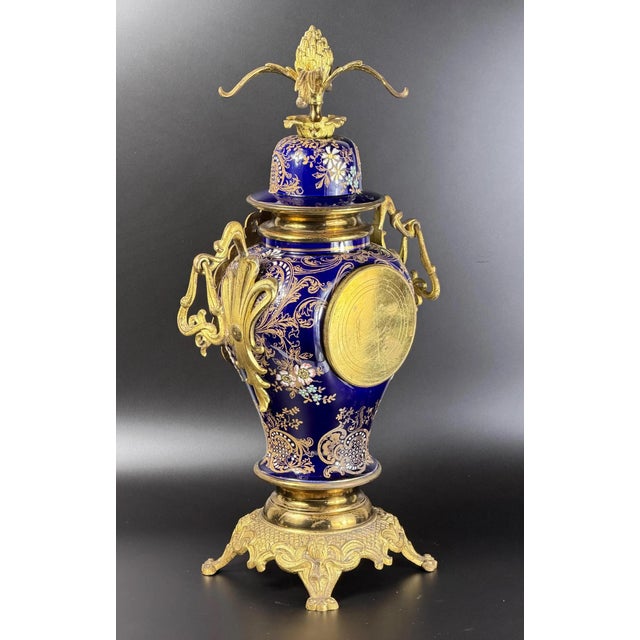 Antique French Cobalt Blue Porcelain Vase Clock with Gilt Bronze Mounts, 1890s For Sale - Image 4 of 18
