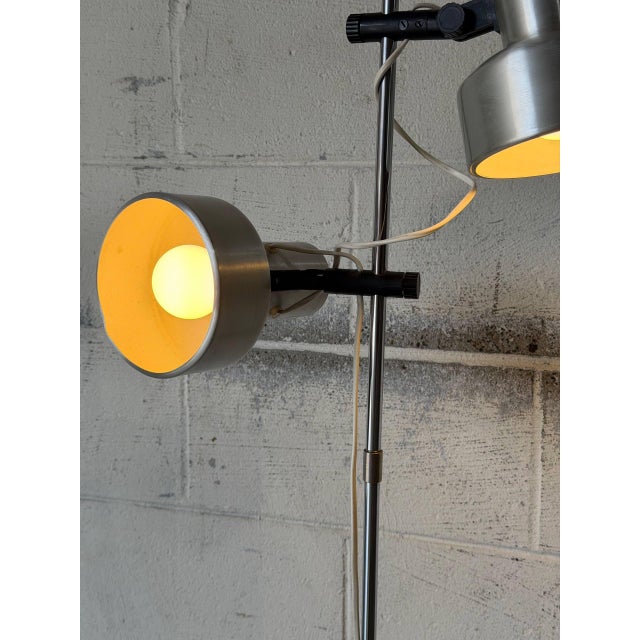 1950s 1950s Mid-Century Modern Metal Floor Lamp With Adjustable Dual Shades For Sale - Image 5 of 13