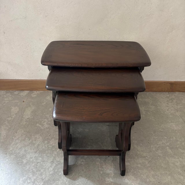 Ercol Nesting Tables in Elm from Ercol, Set of 3 For Sale - Image 4 of 7