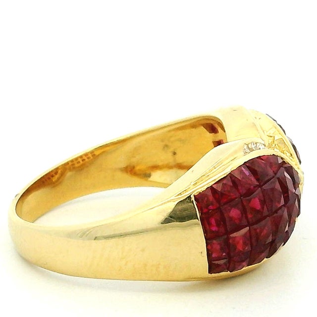 Mid-Century Modern 1990s Italian 18k Gold Ruby Diamond Crossover Cocktail Ring, Size 6.5 For Sale - Image 3 of 13
