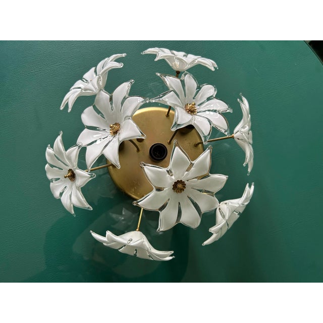 A gorgeous ceiling light composed of delicate and hight quality Murano glass flowers. Glass pieces are in excellent...