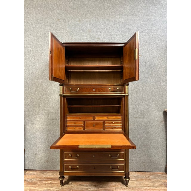 Louis XVI Parisian Guillotine Secretary in Cuban Mahogany, 1760s For Sale - Image 4 of 8