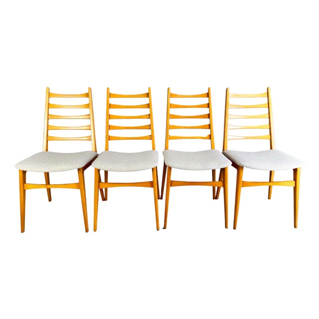 Vintage Chairs in Bouclé, 1960s, Set of 4 For Sale