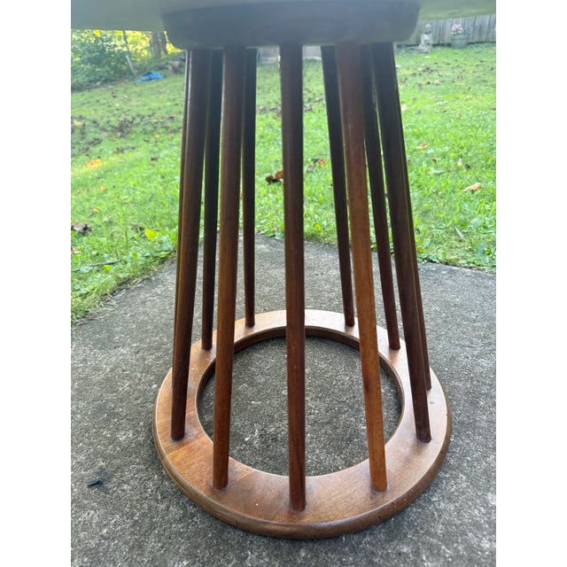 Mid-Century Modern McM Walnut Arthur Umanoff Attb’ Spindle Side Table Vintage For Sale - Image 3 of 7