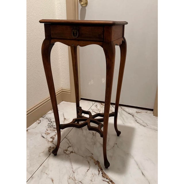Traditional Vintage the Bernhard Flower Chippendale Style Wood Stand For Sale - Image 3 of 12