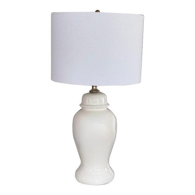 Vintage Seashell White Ginger Jar Lamp For Sale