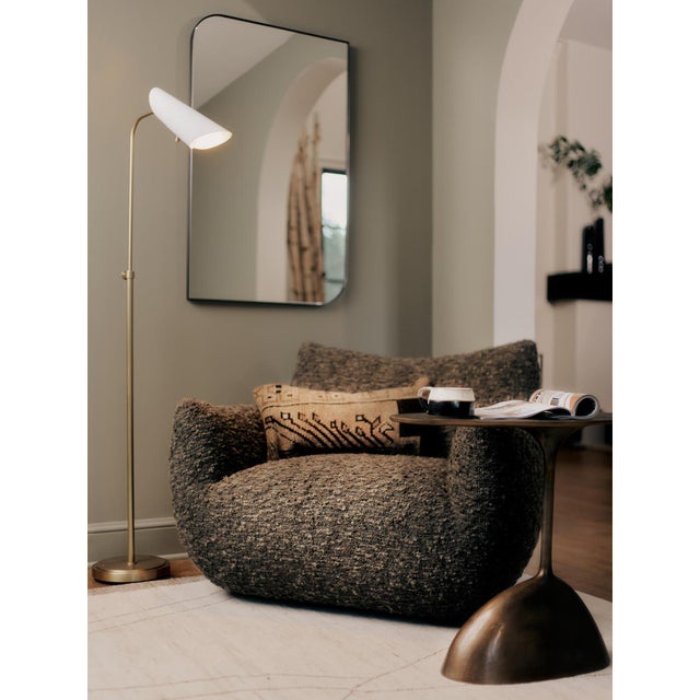 Simple and refined. The Amara Mirror shines on its own merits with a thin, frame that makes it feel airy and seamless in...