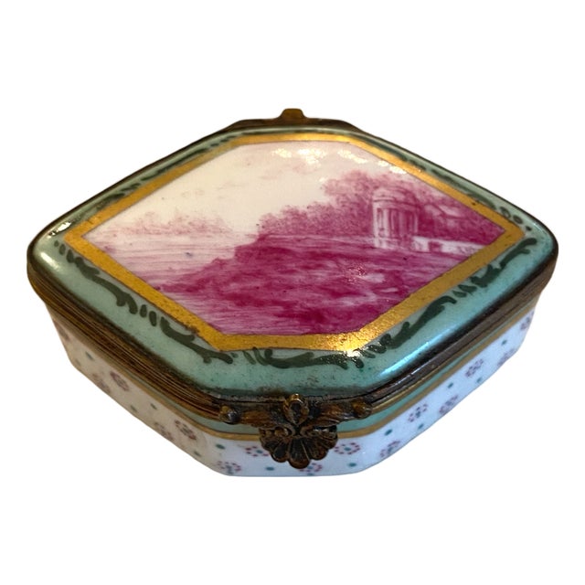 French Sevres Porcelain Hand Painted Trinket Box Early 19th Century For Sale