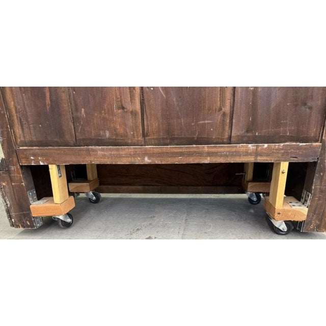 French Provincial Distressed Painted Display Cabinet Used in Frasier (2004) For Sale - Image 9 of 9