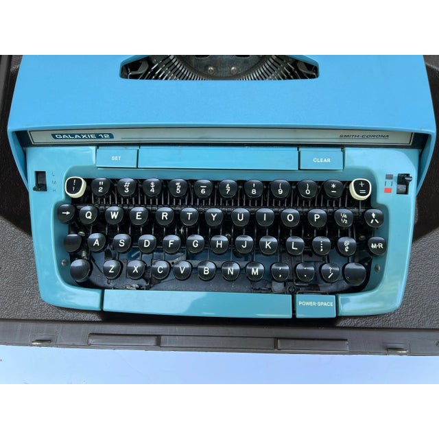Mid-Century Modern Vintage Smith Corona Galaxie 12 Typewriter For Sale - Image 3 of 12