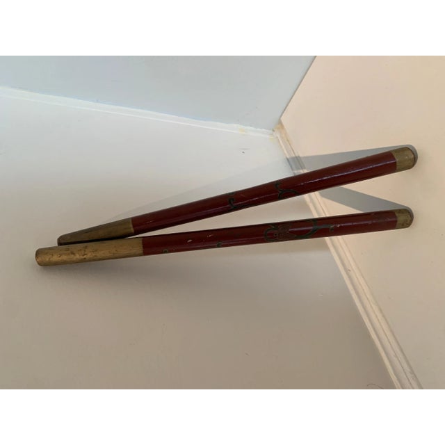 A wonderful piece! two sided with leather hand painted snare on two sides trimmed in nail heads. The collapsable wooden...