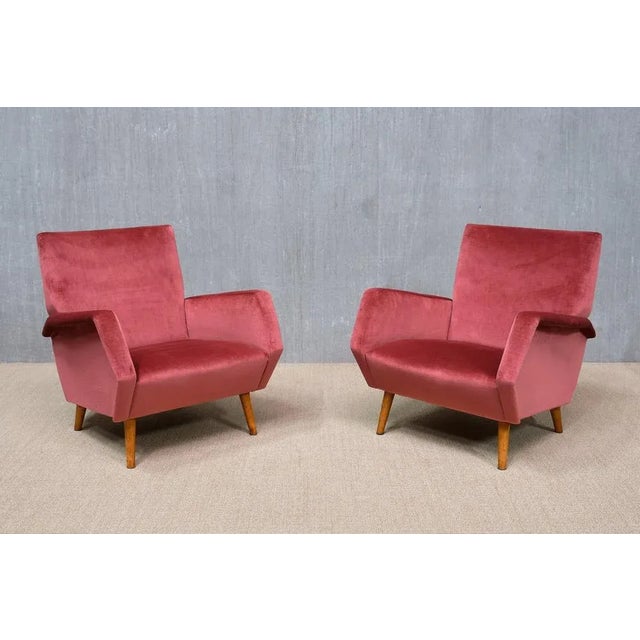 This rare armchair was designed by Gio Ponti in 1954. The particular model, numbered '1410,' was produced by the well-...