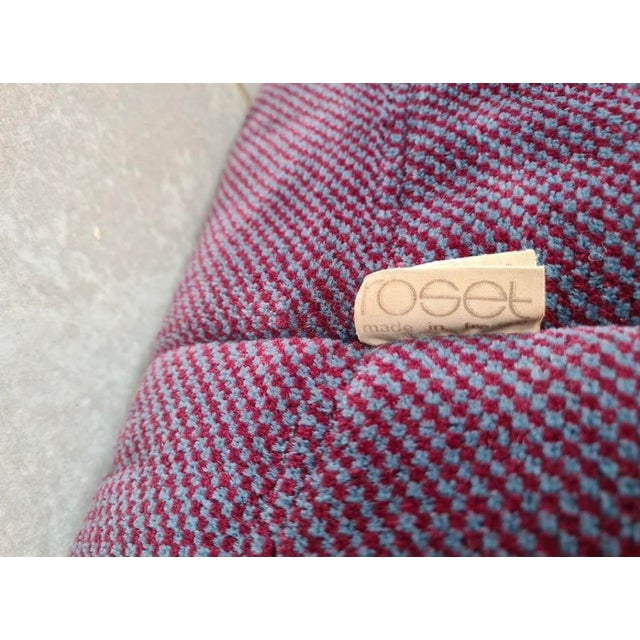 Ligne Roset Togo Three-Seater Sofa and Chair by Michel Ducaroy for Ligne Roset, 1980s, Set of 2 For Sale - Image 4 of 6