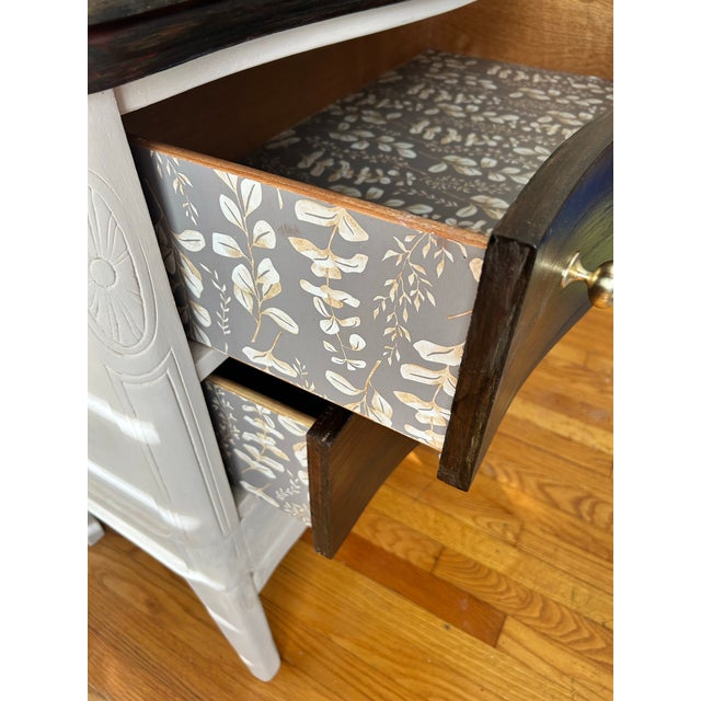 Mid 19th Century Gorgeous Serpentine Dresser/Buffet/Entry Table For Sale - Image 6 of 10
