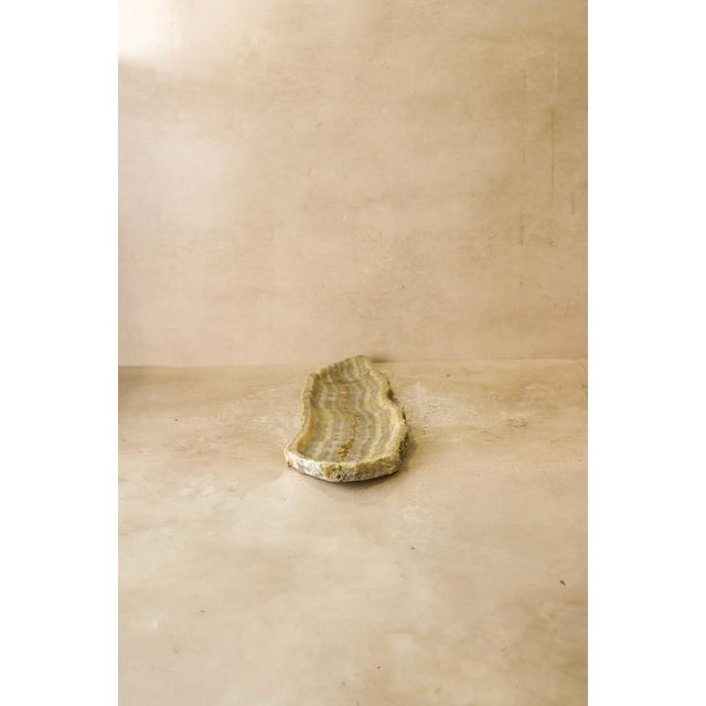 Premium Onyx Tray with Raw Edge For Sale - Image 5 of 12