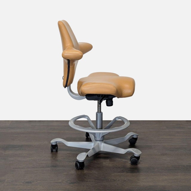 Modern Håg Capisco Saddle Chair - Tan Leather Ergonomic Office Chair For Sale - Image 3 of 8