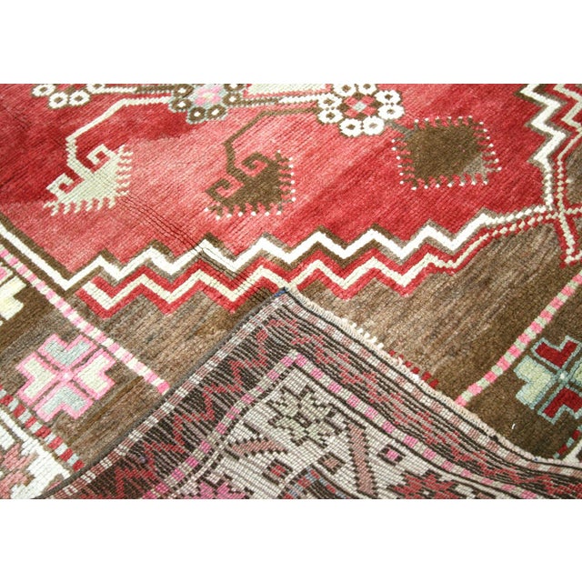 1960s Turkish Oushak Rug For Sale - Image 4 of 6