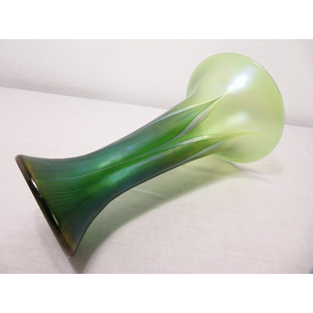 Signed Lundberg Studios Magnolia Pulled Feather Leaf Art Glass Vase Iridescent For Sale - Image 13 of 16