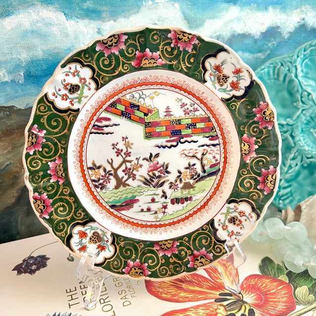 An exceptional, authentic early 19th-century Regency-period English mason's Patent Ironstone plate in the highly coveted...