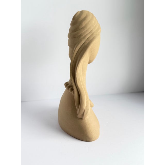 Vintage Haeger Modernist Lady Bust For Sale In Chicago - Image 6 of 6