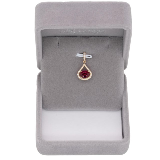 Modern 1Ct Rubellite Tourmaline Pendant With Natural Diamond Accents: Solid 14k Gold For Sale - Image 3 of 8
