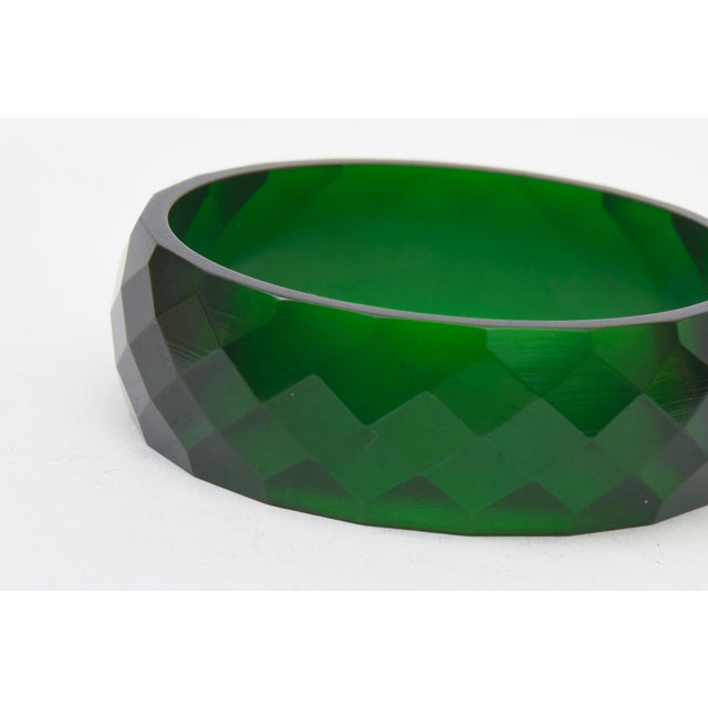 Mid-Century Modern Vintage 1930's Green Diamond Faceted Bakelite Bangle Bracelet For Sale - Image 3 of 11