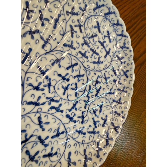 Mid 20th Century Hand Painted Blue & White Scallop Shell Shaped Porcelain Dish For Sale - Image 5 of 10