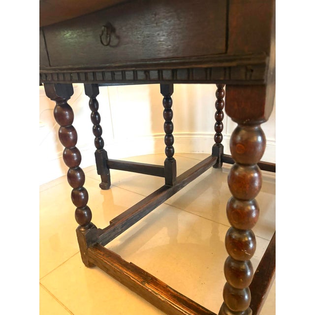 Antique Oak Gateleg 6-Seater Dining Table with Bobbin Turned Legs, 1680 For Sale - Image 12 of 14