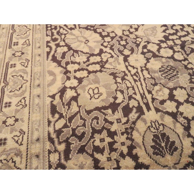 Galerie Shabab Collection Mid-20th Century Indian Lahore Carpet For Sale In New York - Image 6 of 10