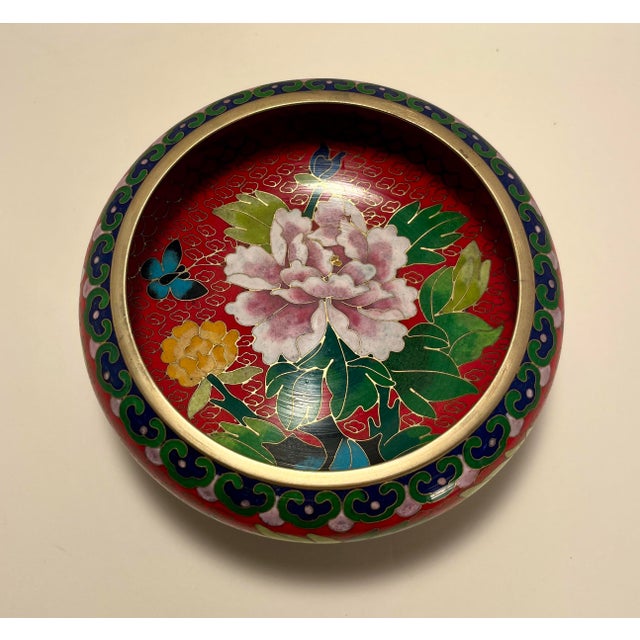 Vintage Chinese Cloisonné Enamel Bowl with Floral Vase Motif with Stand Aprox. dimensions: 6" diameter x 2"H Very good...