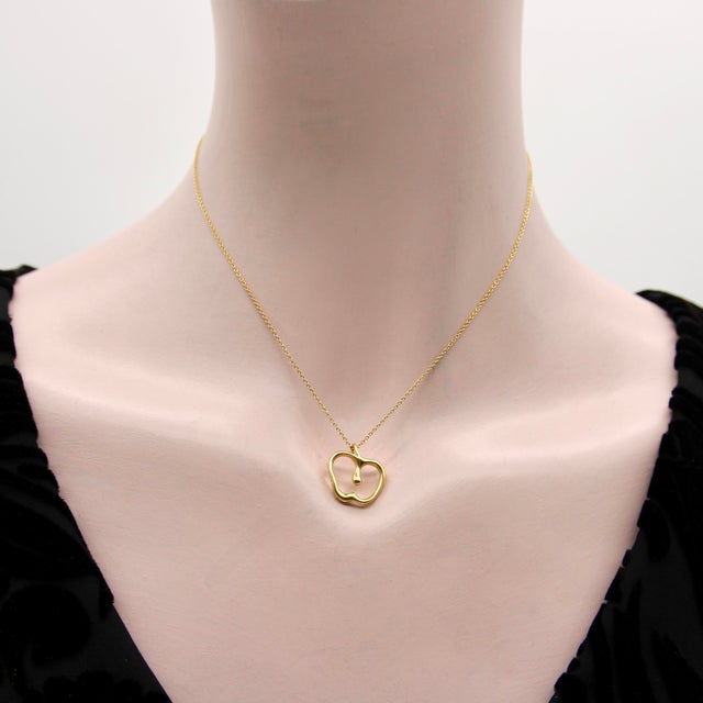 Metal Vintage 18k Gold Elsa Peretti Small Apple Necklace for Tiffany & Co. For Sale - Image 7 of 9