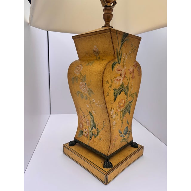 1980s Chinoiserie Bradburn Gallery Hand-Painted Faux Bois Metal Table Lamp With Original Labeled Shade For Sale - Image 10 of 12