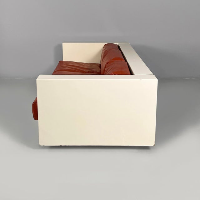 Italian Modern White Wood and Brown Leather Sofa by Massimo and Lella Vignelli for Poltronova, 1980s For Sale - Image 3 of 18