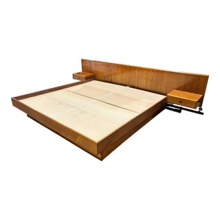 Mid-Century Modern King Bed With Floating Nightstands For Sale