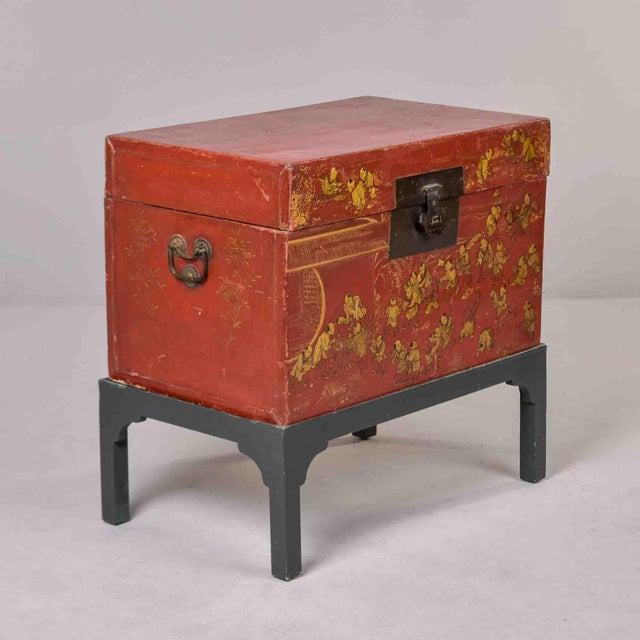 19th Century Chinese Red Lacquer Trunk on Stand With Gilt Decoration For Sale - Image 9 of 12
