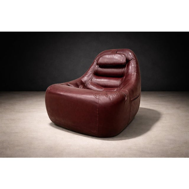 MP-113 Lounge Chair with Ottoman in Original Faux Leather by Percival Lafer, Brasil, 1970s - Lot 571A For Sale - Image 9 of 17