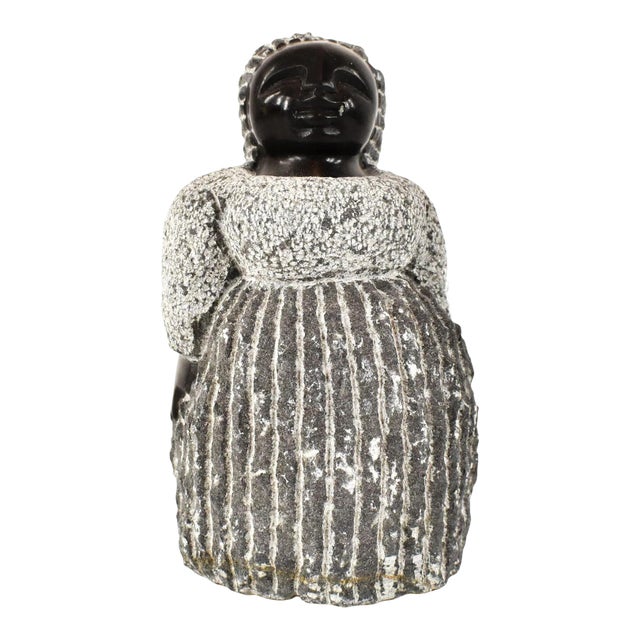Early 20th Century Shona Stone Woman Sculpture In The Style of Colleen For Sale