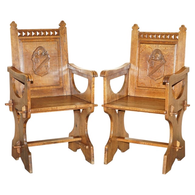 Set of Antique English Carved Oak Armchairs with Armorial Crest Coat of Arms, 1860 For Sale