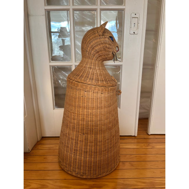 1970’s Large Wicker Cat Basket/Hamper For Sale - Image 6 of 10