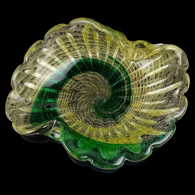 Murano Vintage Murano Gold Flecks Emerald Green Swirl Paint Stroke Italian Art Glass Ribbed Bowl Dish For Sale - Image 4 of 4