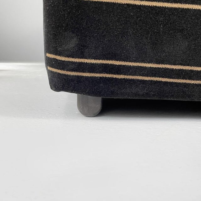 Italian Modern Erasmo Alpaca Sofa by Afra and Tobia Scarpa for B&B, 1980s, Set of 3 For Sale - Image 16 of 18