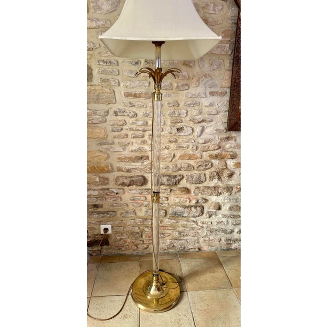 Vintage Acrylic Glass and Brass Floor Lamp from Maison Roméo, 1970s For Sale - Image 16 of 18