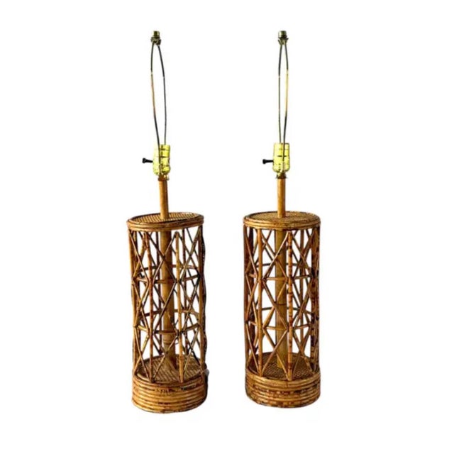 Vintage Mid Century Rattan and Bamboo Cylinder Table Lamps, a Pair For Sale - Image 4 of 13
